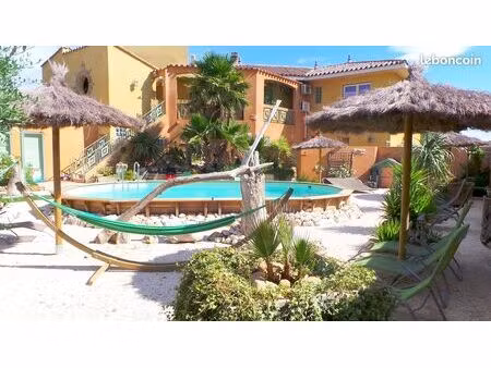 pavillon t3 rez de jardin piscine