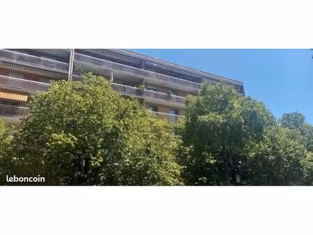 appartement t2 avec balcon  parking et cave – caluire-et-cuire (69300)