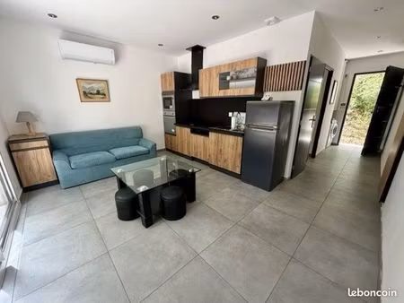 maison 2 pièces 32 m²