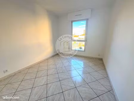 appartement 4 pièces 99 m²