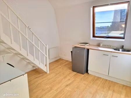 studio 2 pièces 15 m²