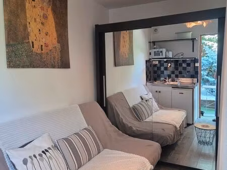 studio meublé’ métro7 l. aragon