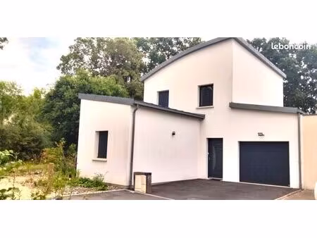maison 8 pièces 112 m²