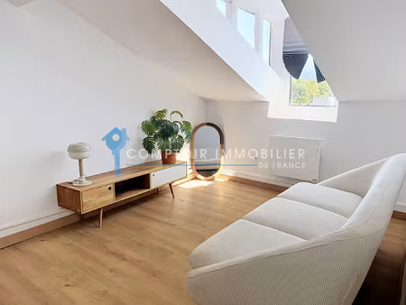 dpt 38 (isère) - a louer - t2 de 40m2 au 4ème et dernier eta