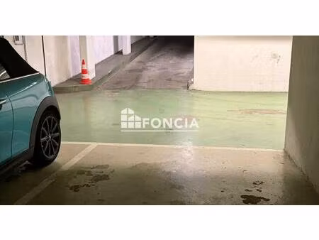 rue de sofia-parking au -1