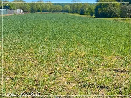 terrain de 4 510 m² à laloubere