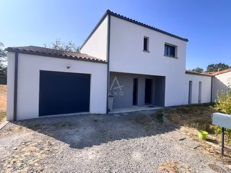 vente maison cugand  108m² 6 pièces 374 000€ avec garage