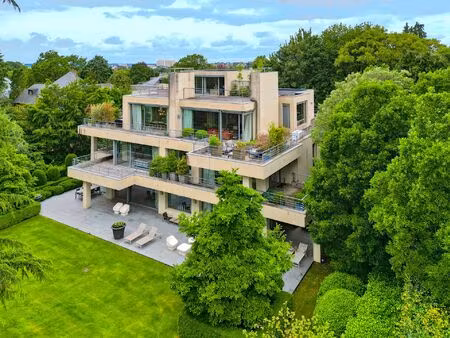 penthouse à louer avec terrasse et 5 chambres   uccle (vbe49543)