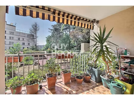 appartement 4 pièces de 94 m² en rez-de-jardin