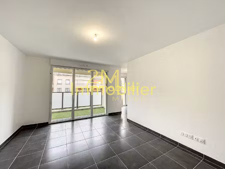 a louer - appartement melun 2 pièces 44.70 m2 avec place de