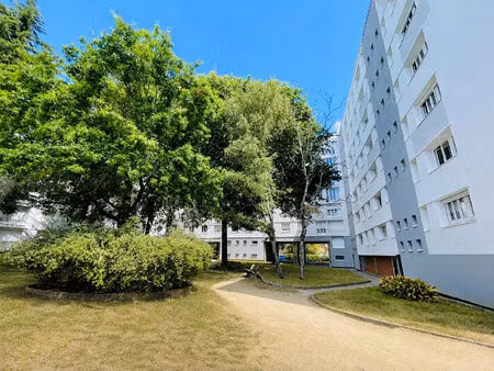 à vendre appartement calme au coeur d'une copropriété ravalée et isolée - 4 chambres - asc