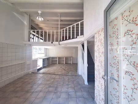 a louer - local commercial 49.98 m2 + mezzanine