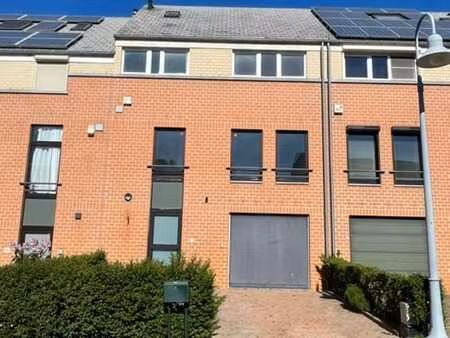 maison 3 chambres + grenier aménagé (chambre   ssd)+ jardin