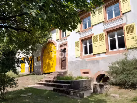 à vendre - ancienne ferme vosgienne de caractère avec dépendances - lalaye