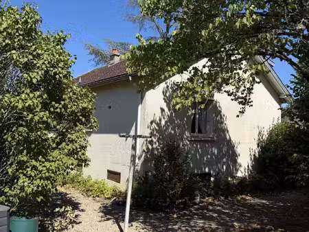 rare sur le secteur – grande maison individuelle