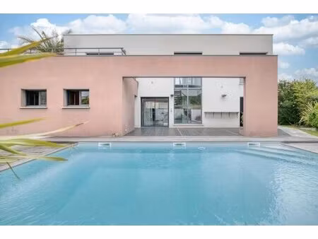 maison de 5 pièces de 147 m² à toulouse