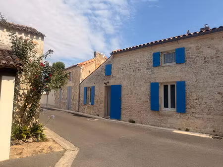 location maison 5 pièces  115.05m²  soulignonne