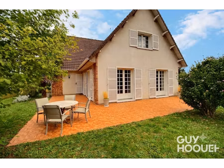belle maison familiale de 154 m² sur un terrain arboré de 1 314 m²
