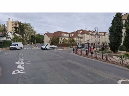 lot de 3 parkings boxables à antony