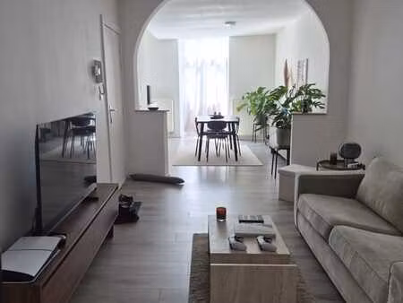 appartement 1 ch. lumineux à schaerbeek
