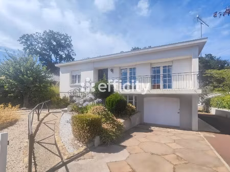 maison 6 pièces - 167 m²