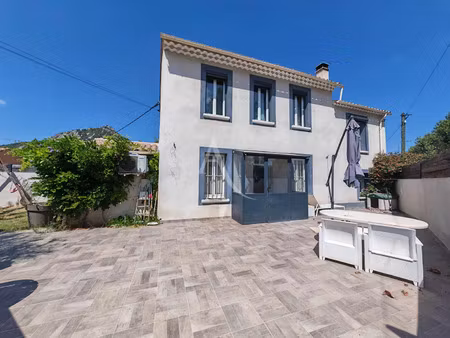 vente maison 4 pièces 96 m² hyères (83400)
