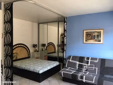 studio 26 m² – résidence les 3 îles lavandou