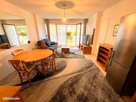 bel appartement 50m2 centre mérignac