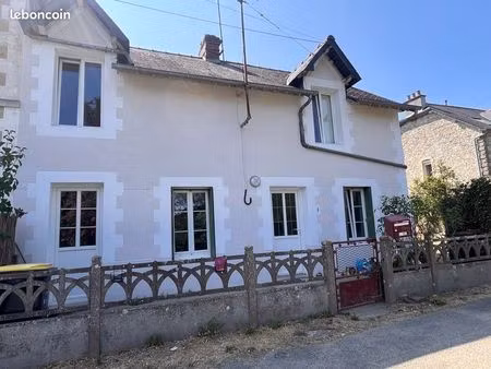 charmante maison ancienne – 95 m² – jardin  garage et dépendances – proche du halage