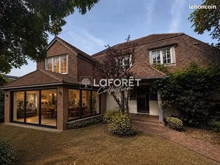 villa 6 pièces 150 m²