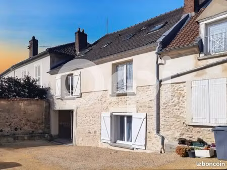 studio 1 pièce 25 m²