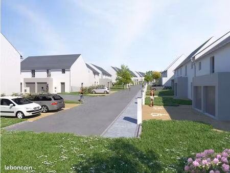 pavillons t4 sur la commune de chateauneuf du faou  rue jean le cam