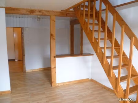 location f3 en duplex avec garage