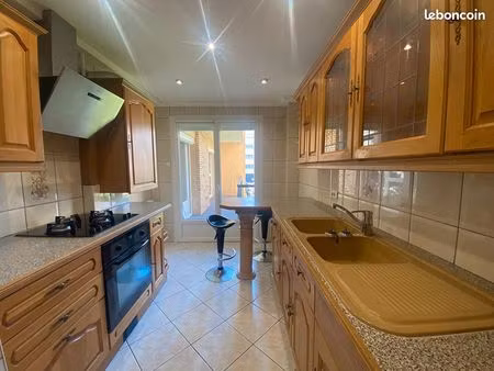 appartement 3 pièces 69 m²