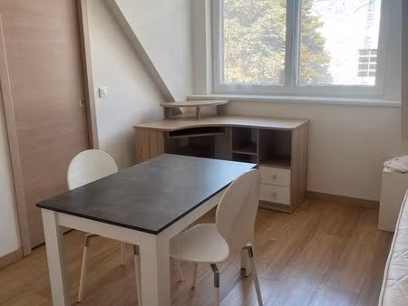 studio étudiant