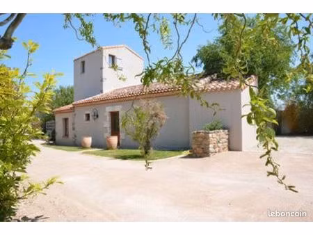 à louer à l’année maison meublée