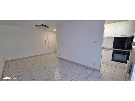 appartement 2 pièces + bureau 52 m2