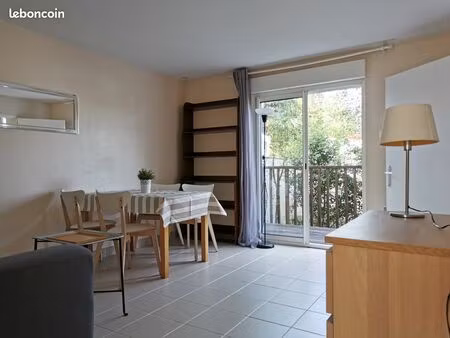 t2 meublé avec terrasse sur paridis