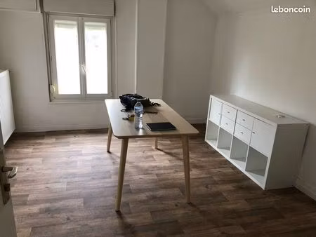 t2bis lumineux avec balcon 1 chambre