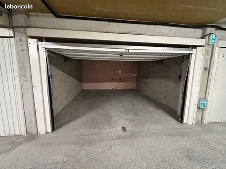 parking/box aix en provence