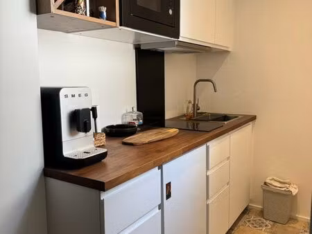 location studio meublé