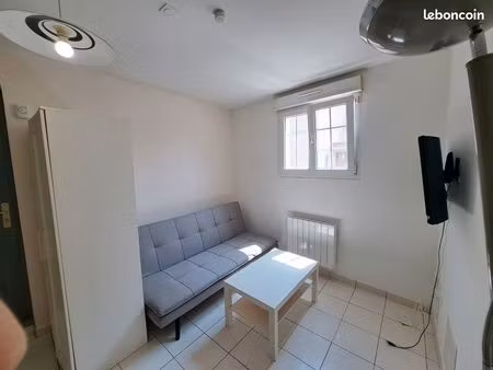 joli studio meublé centre proche écoles