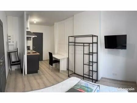 joli studio meublé 18m² saumur centre