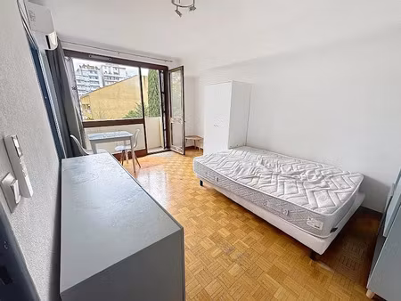 location meublée appartement 1 pièce 27.37 m² à marseille 8ème (13008)  750 €