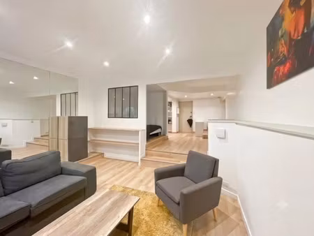 location meublée appartement 2 pièces 49.86 m² à toulouse (31000)  790 €