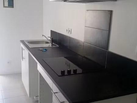 location appartement 2 pièces 40 m² à allauch (13190)  710 €