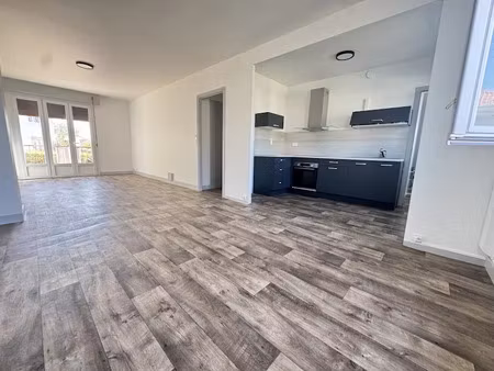 location appartement 3 pièces 58 m² à montluçon (03100)  690 €