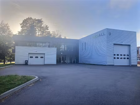 local professionnel 150² multi usages - composite park porcelette