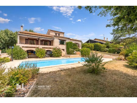 labège - maison 6 pièces de 208m2 plus sous-sol et piscine