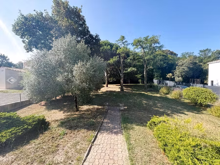 maison 82 m2 sur terrain de 1101 m2 17132 meschers/gironde